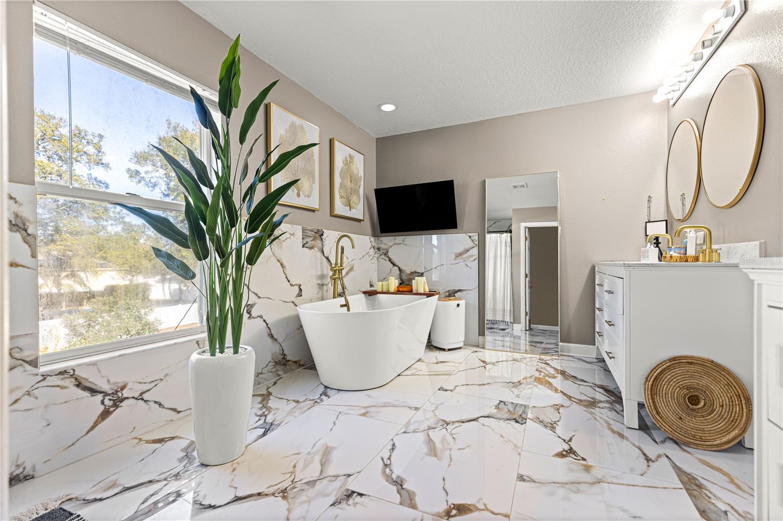 Image 26 of 52 For 4535 32nd Place