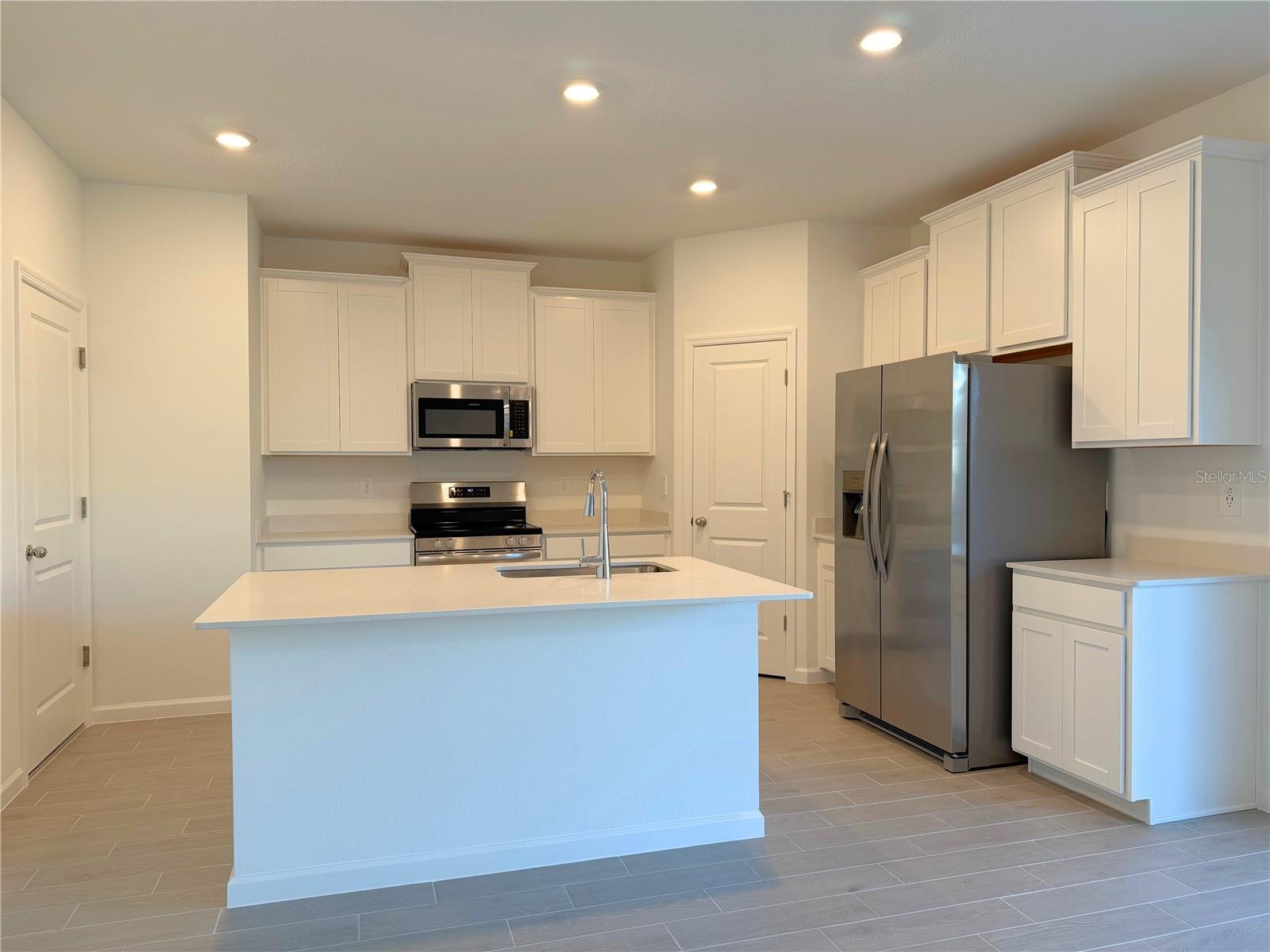 Image 6 of 26 For 8926 69th Terrace