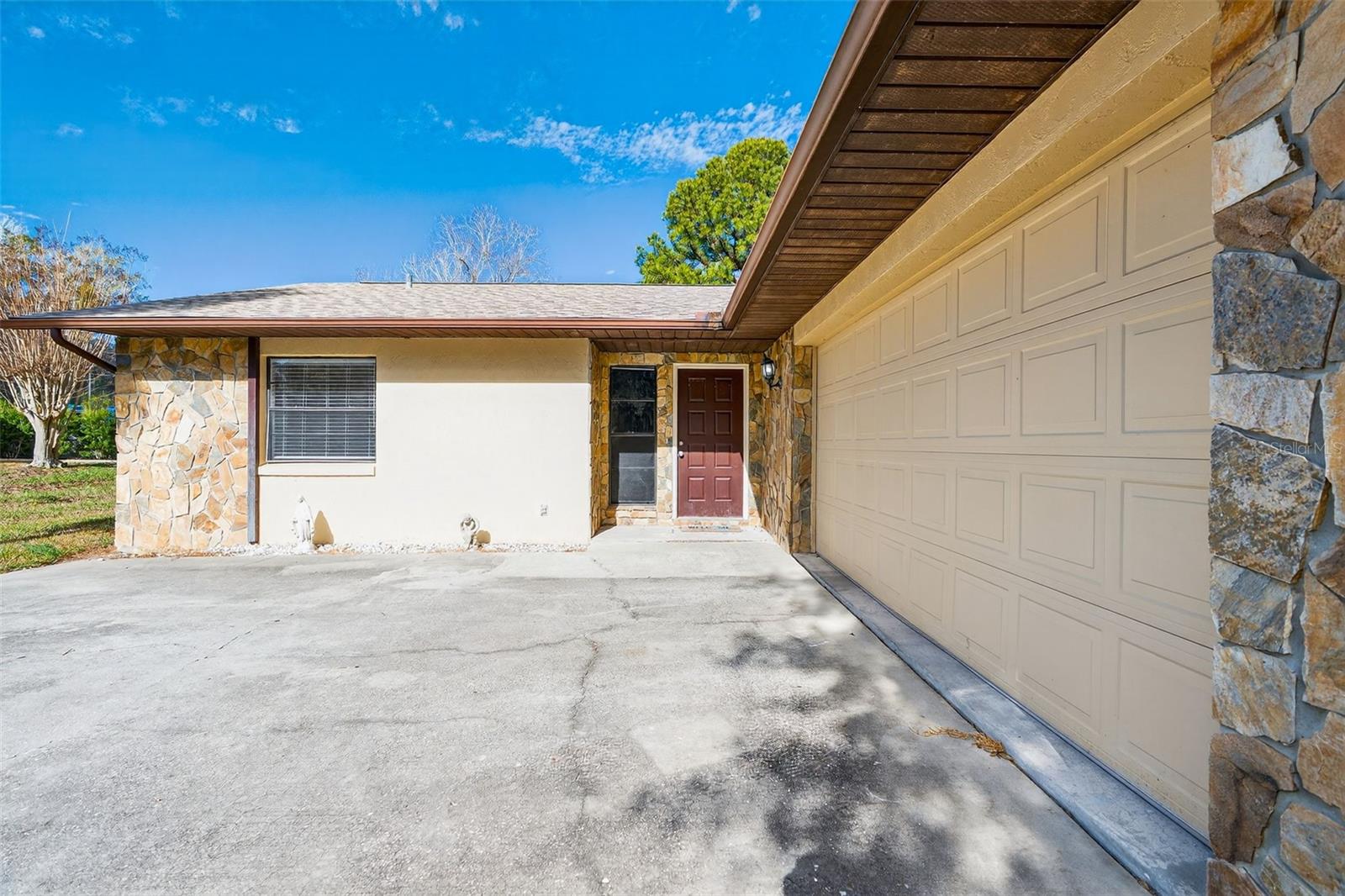 Image 10 of 51 For 4800 Wood Way