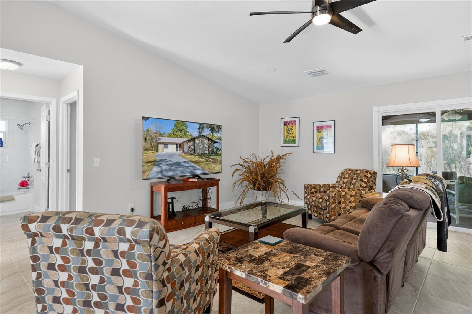 Image 15 of 51 For 4800 Wood Way