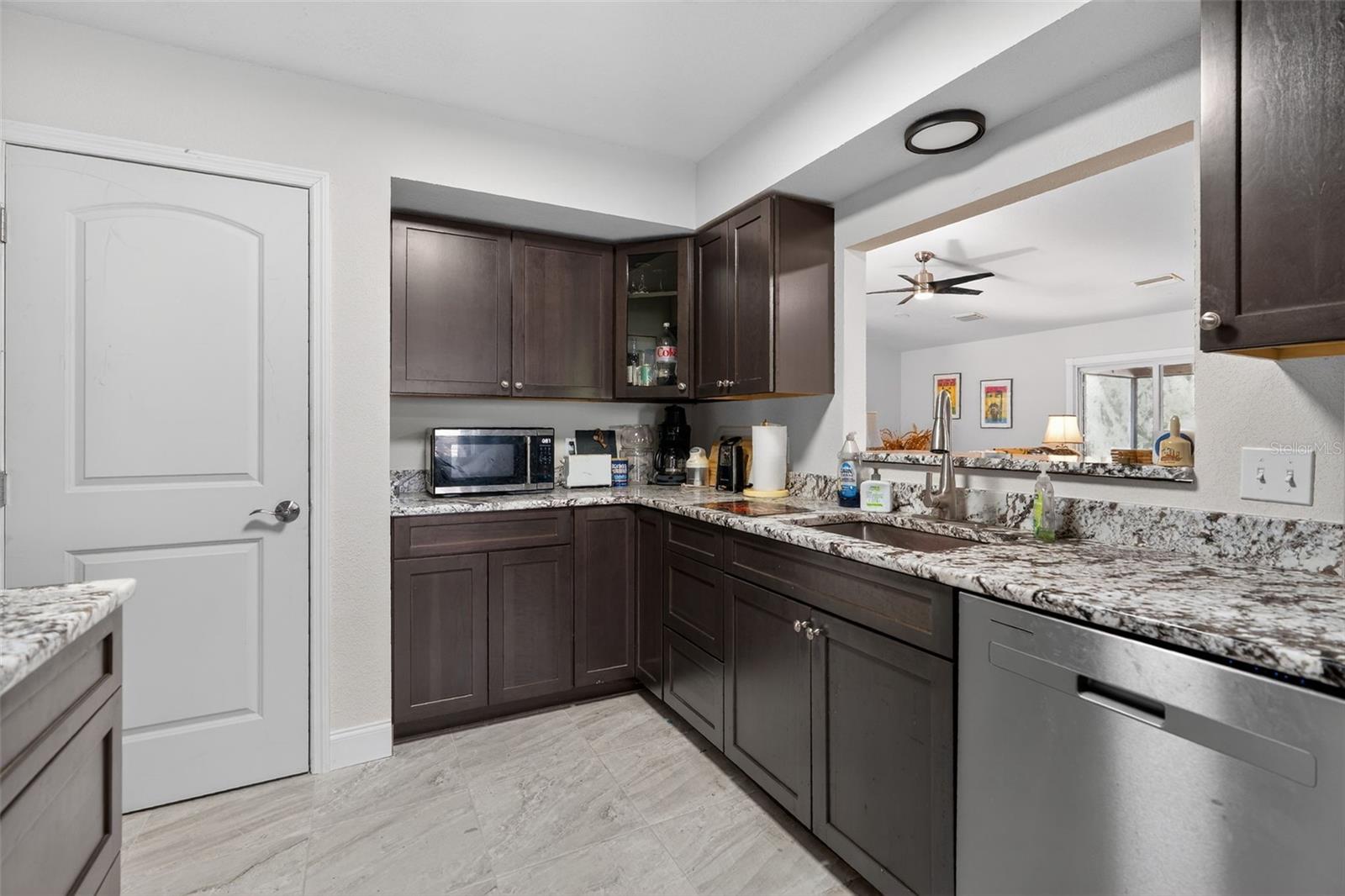 Image 26 of 51 For 4800 Wood Way