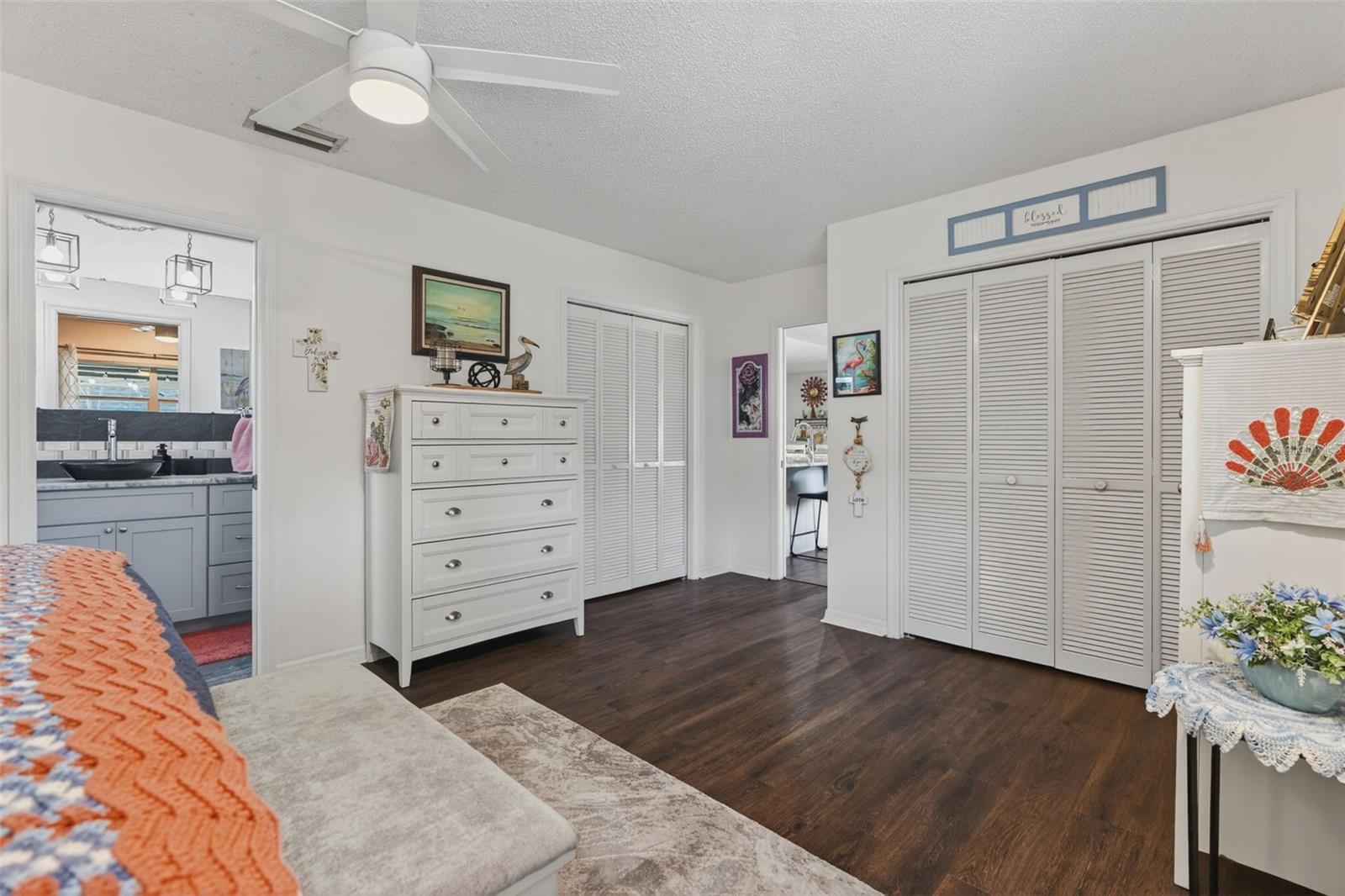 Image 25 of 35 For 515 Wright Street