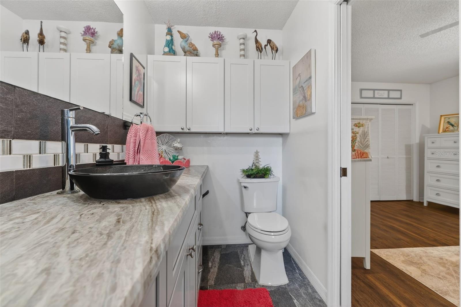 Image 28 of 35 For 515 Wright Street