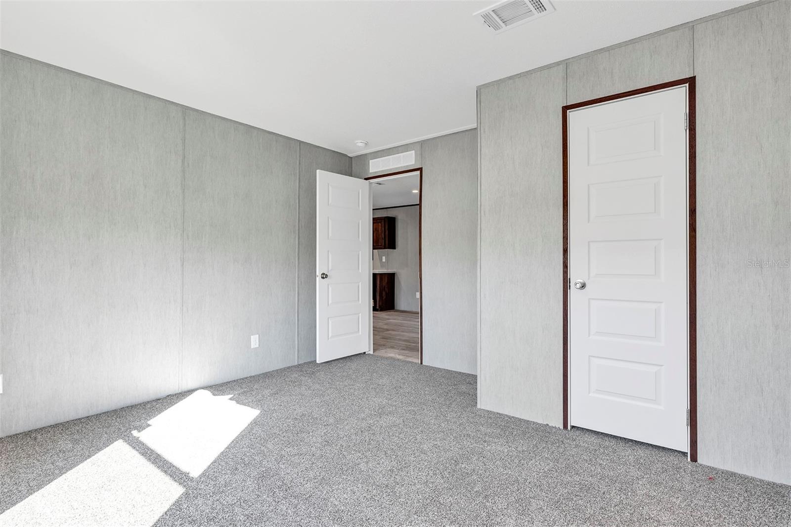 Image 37 of 47 For 16879 42nd Loop