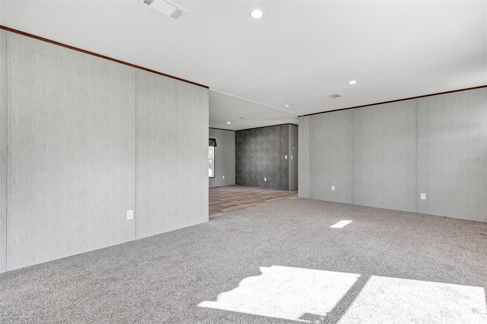 Image 39 of 47 For 16879 42nd Loop