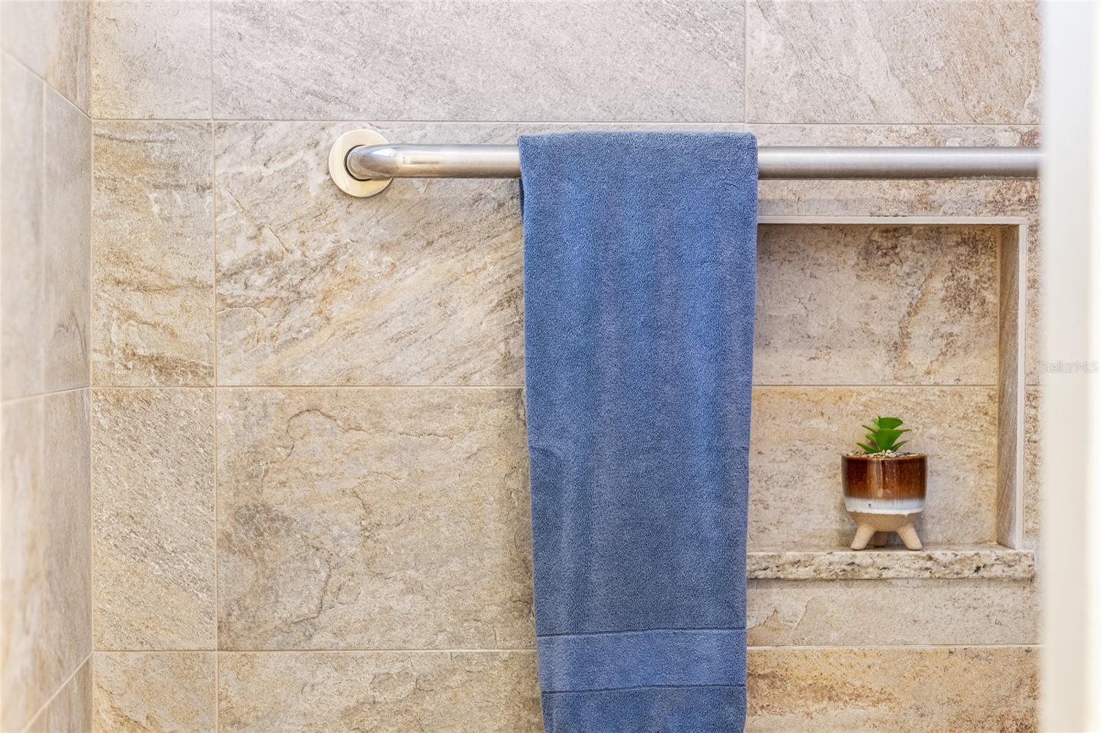 Image 33 of 50 For 4504 32nd Street