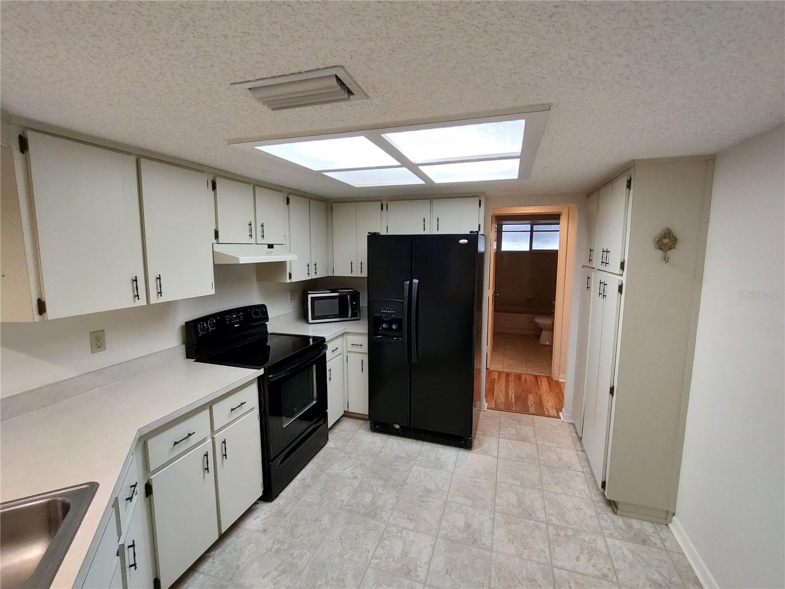 Image 6 of 22 For 8435 109th Lane