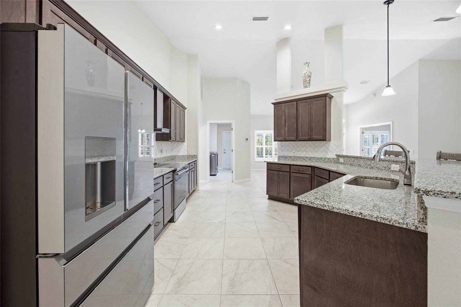 Image 36 of 60 For 14377 141st Avenue