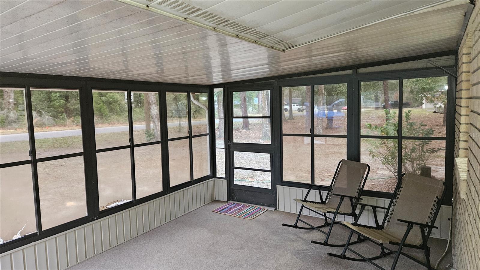 Image 2 of 11 For 662 Charles Avenue