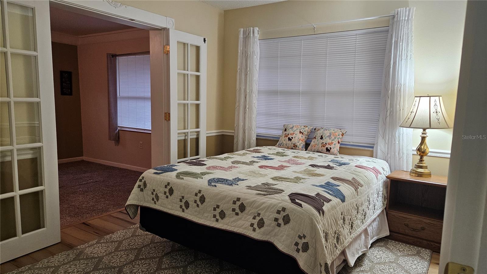 Image 8 of 11 For 662 Charles Avenue