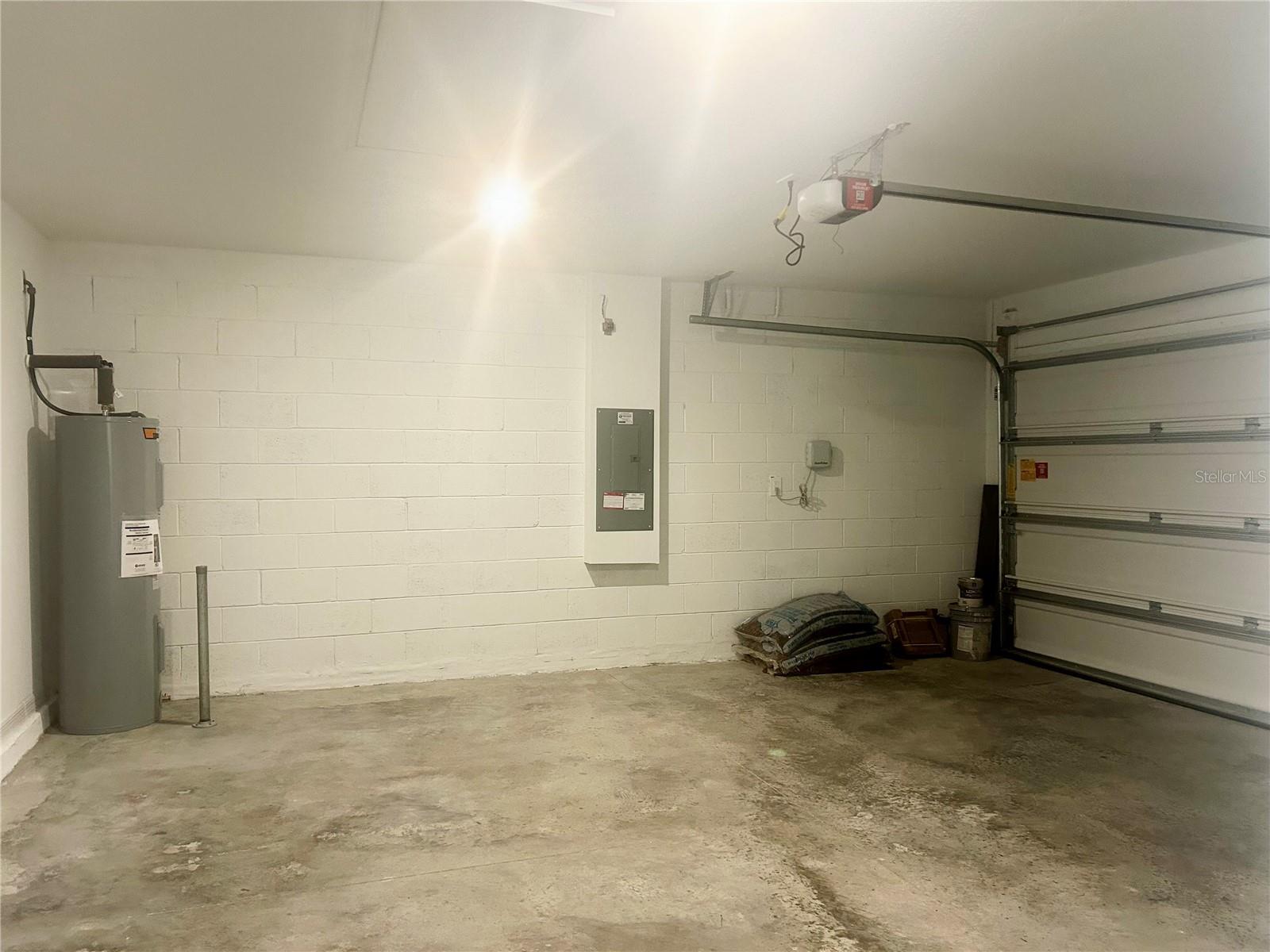 Image 14 of 38 For 3697 32 Court