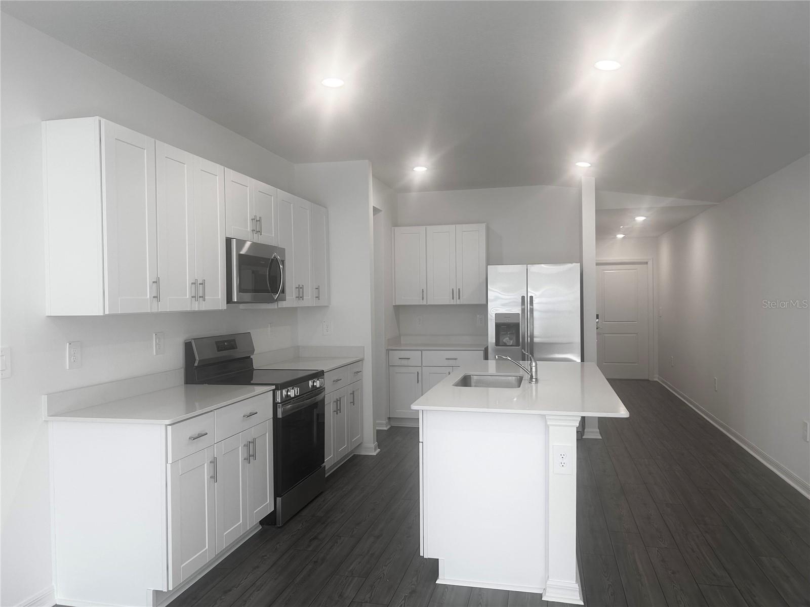 Image 19 of 38 For 3697 32 Court