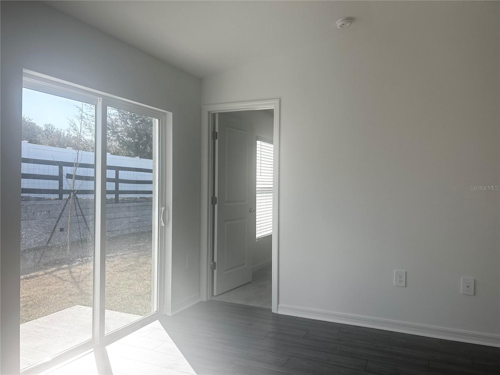 Image 31 of 38 For 3697 32 Court