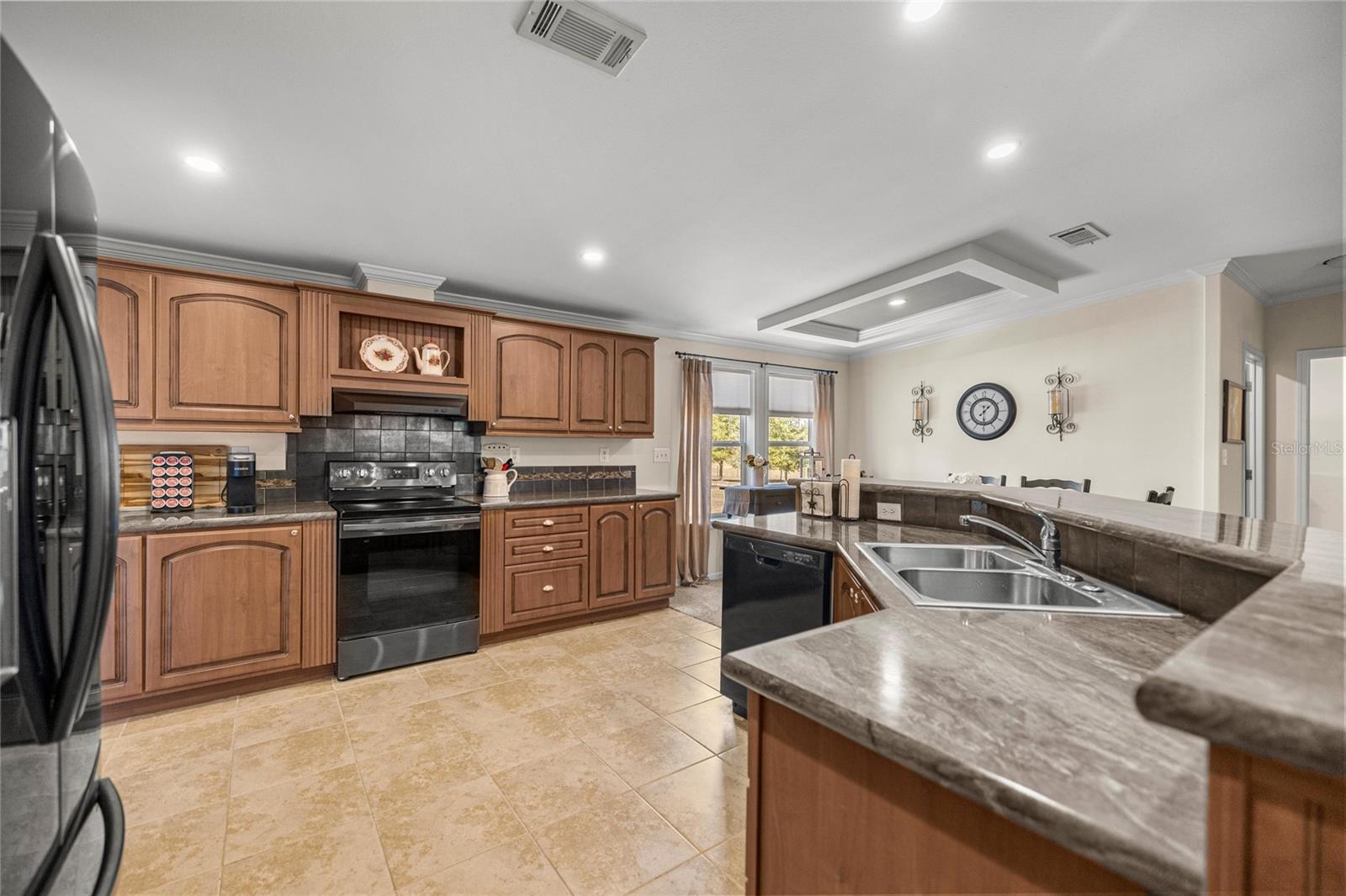 Image 16 of 45 For 5130 137th Avenue