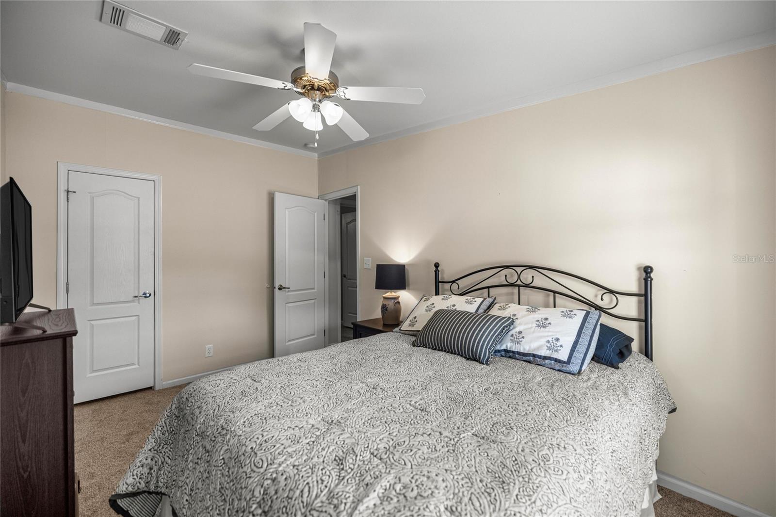 Image 25 of 45 For 5130 137th Avenue