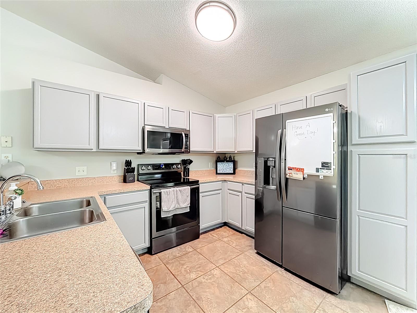 Image 17 of 41 For 3480 Theo Lane