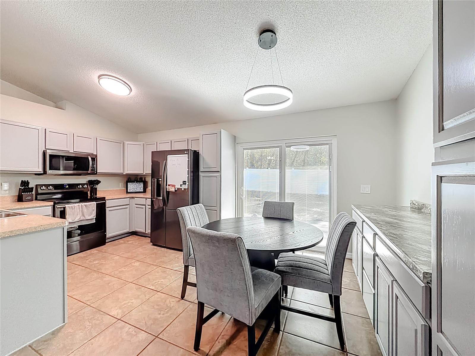 Image 21 of 41 For 3480 Theo Lane