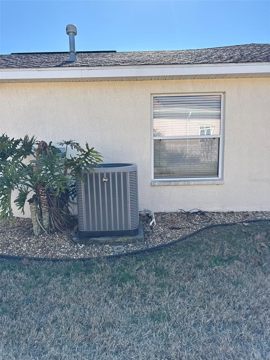 Image 24 of 27 For 15566 11th Terrace Rd