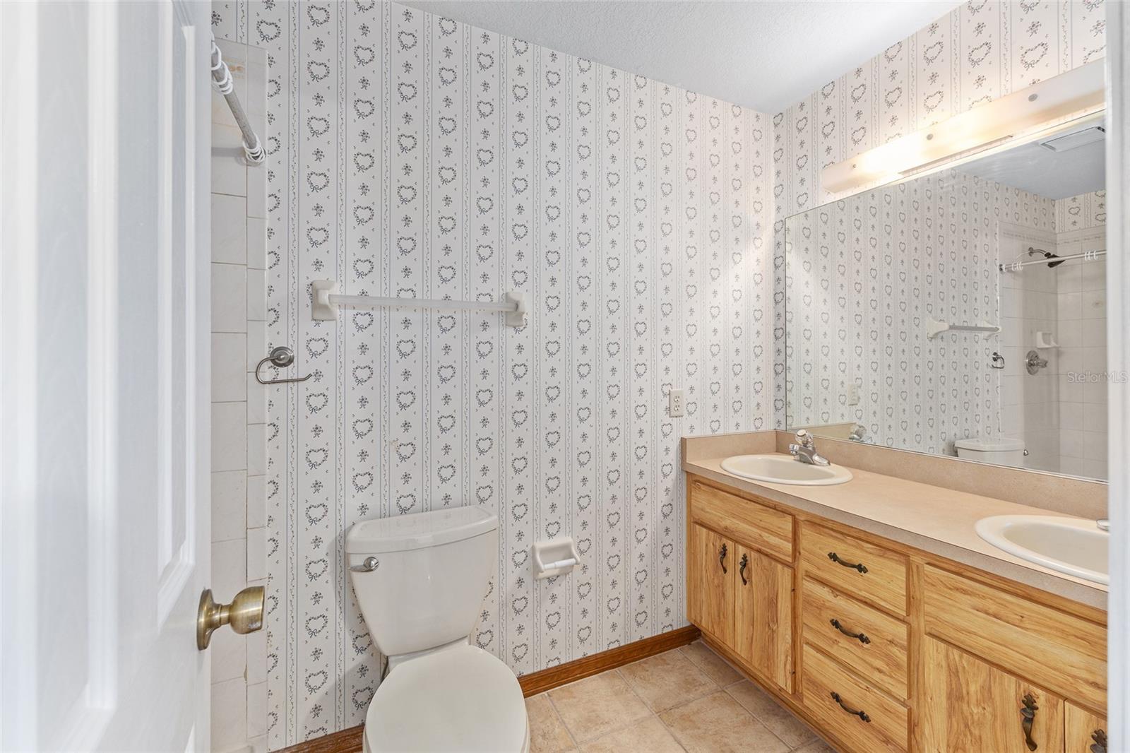 Image 13 of 27 For 6057 39th Avenue