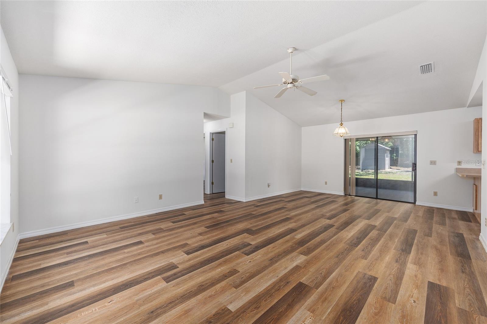 Image 4 of 27 For 6057 39th Avenue