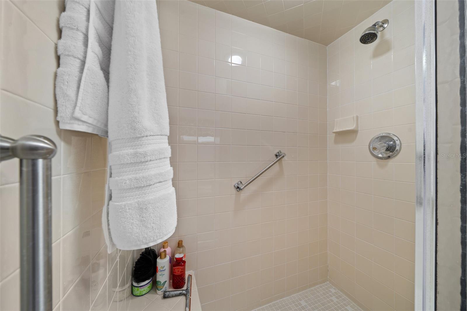 Image 18 of 43 For 10821 87th Terrace