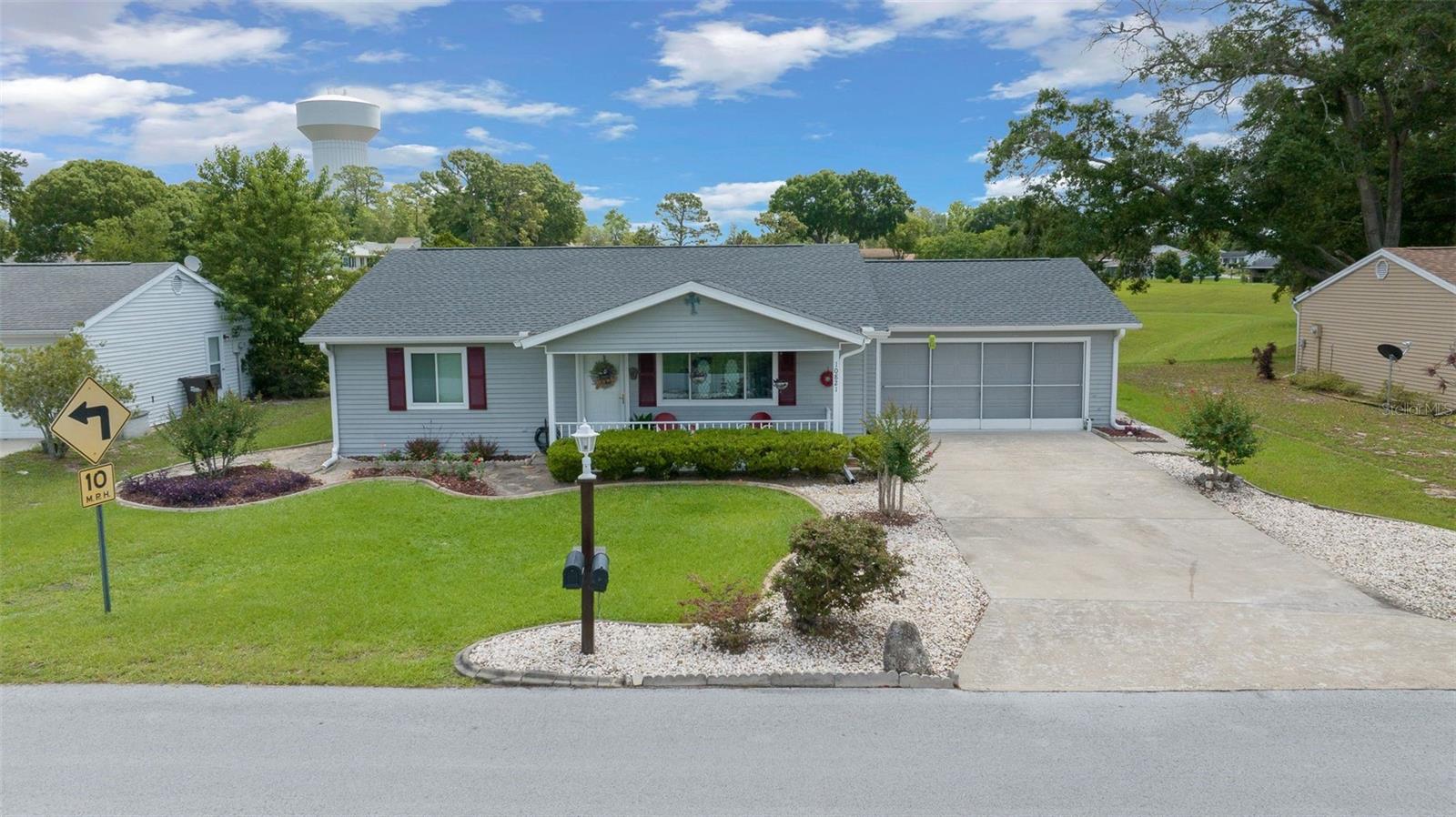 Image 31 of 43 For 10821 87th Terrace