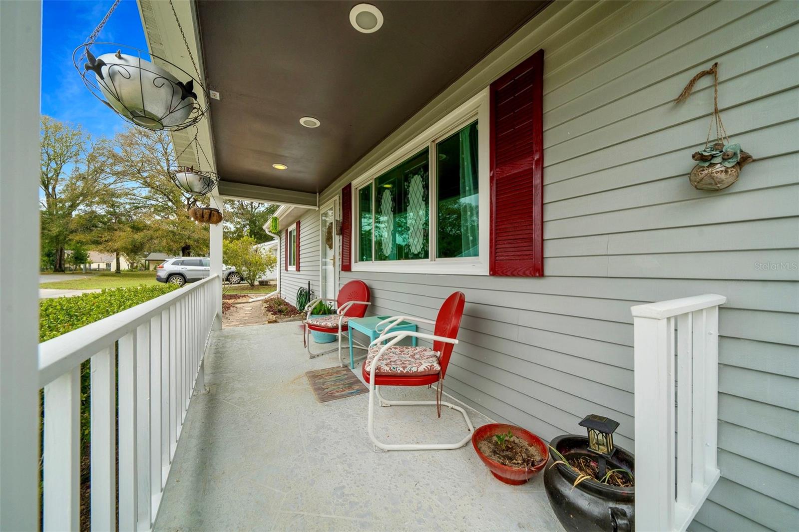 Image 4 of 43 For 10821 87th Terrace