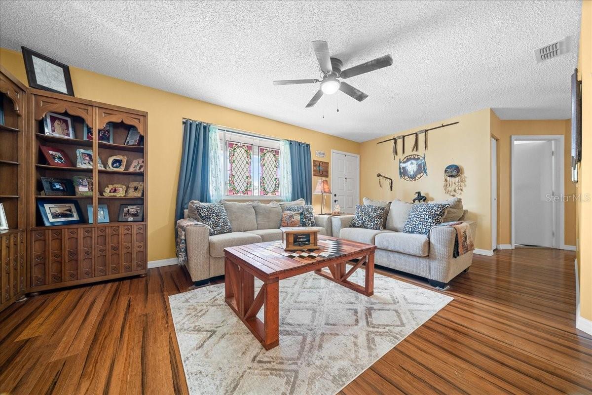 Image 6 of 43 For 10821 87th Terrace