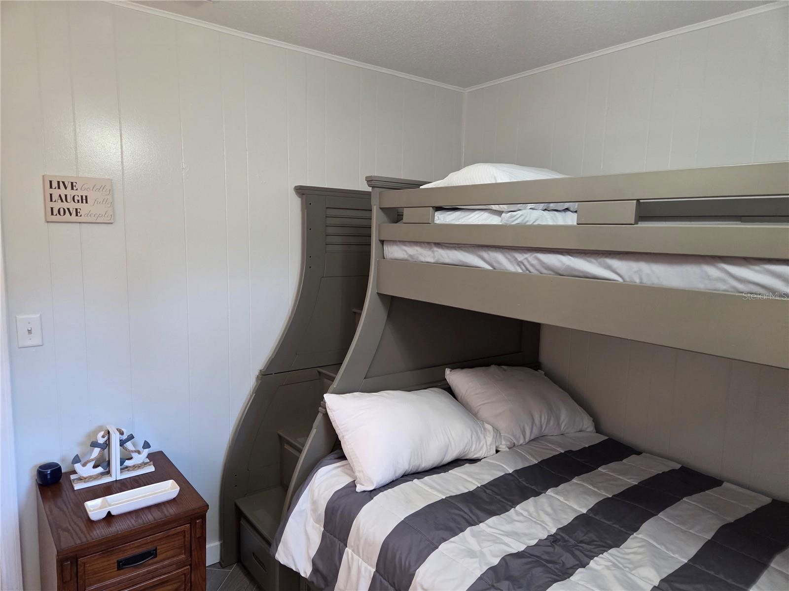 Image 28 of 56 For 6140 18th Avenue