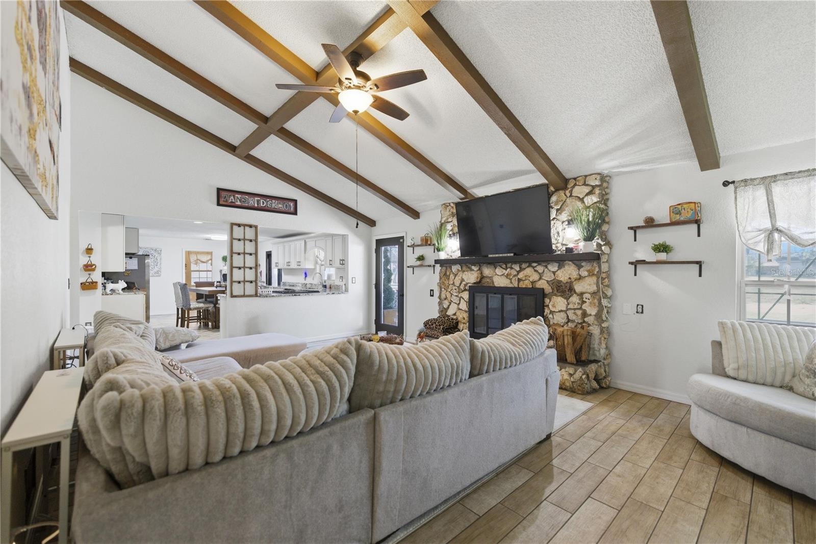 Image 11 of 39 For 1166 44th Avenue