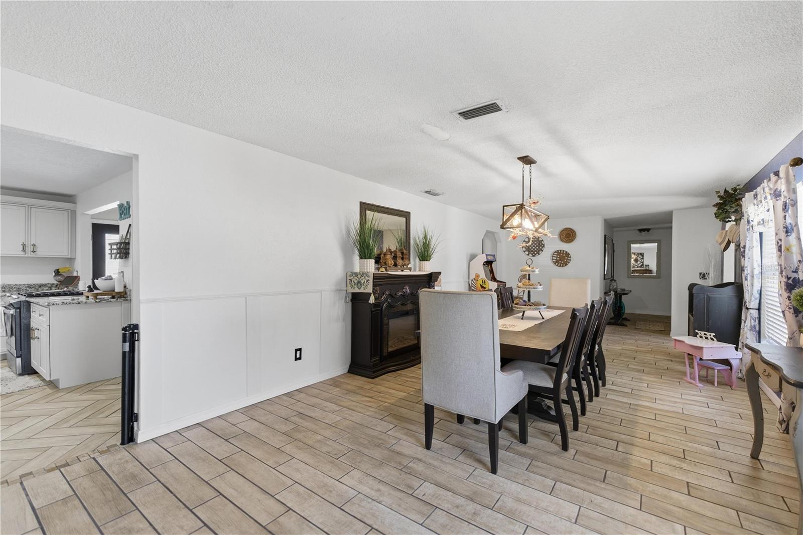 Image 12 of 39 For 1166 44th Avenue