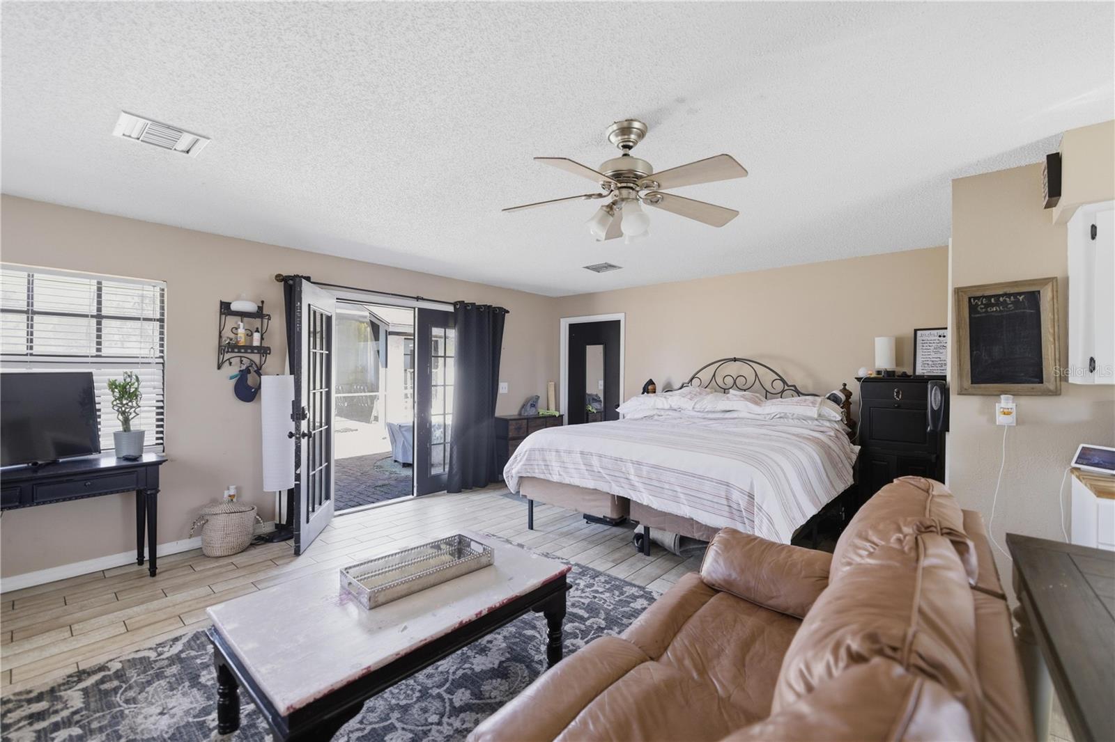 Image 28 of 39 For 1166 44th Avenue