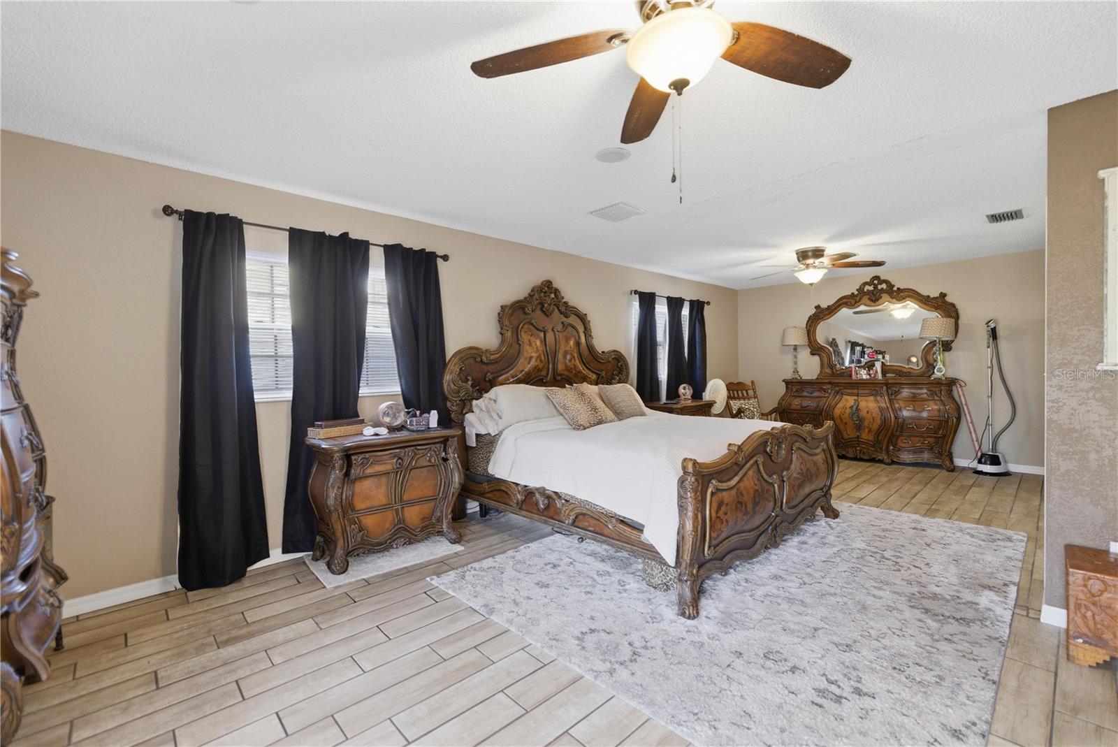 Image 29 of 39 For 1166 44th Avenue