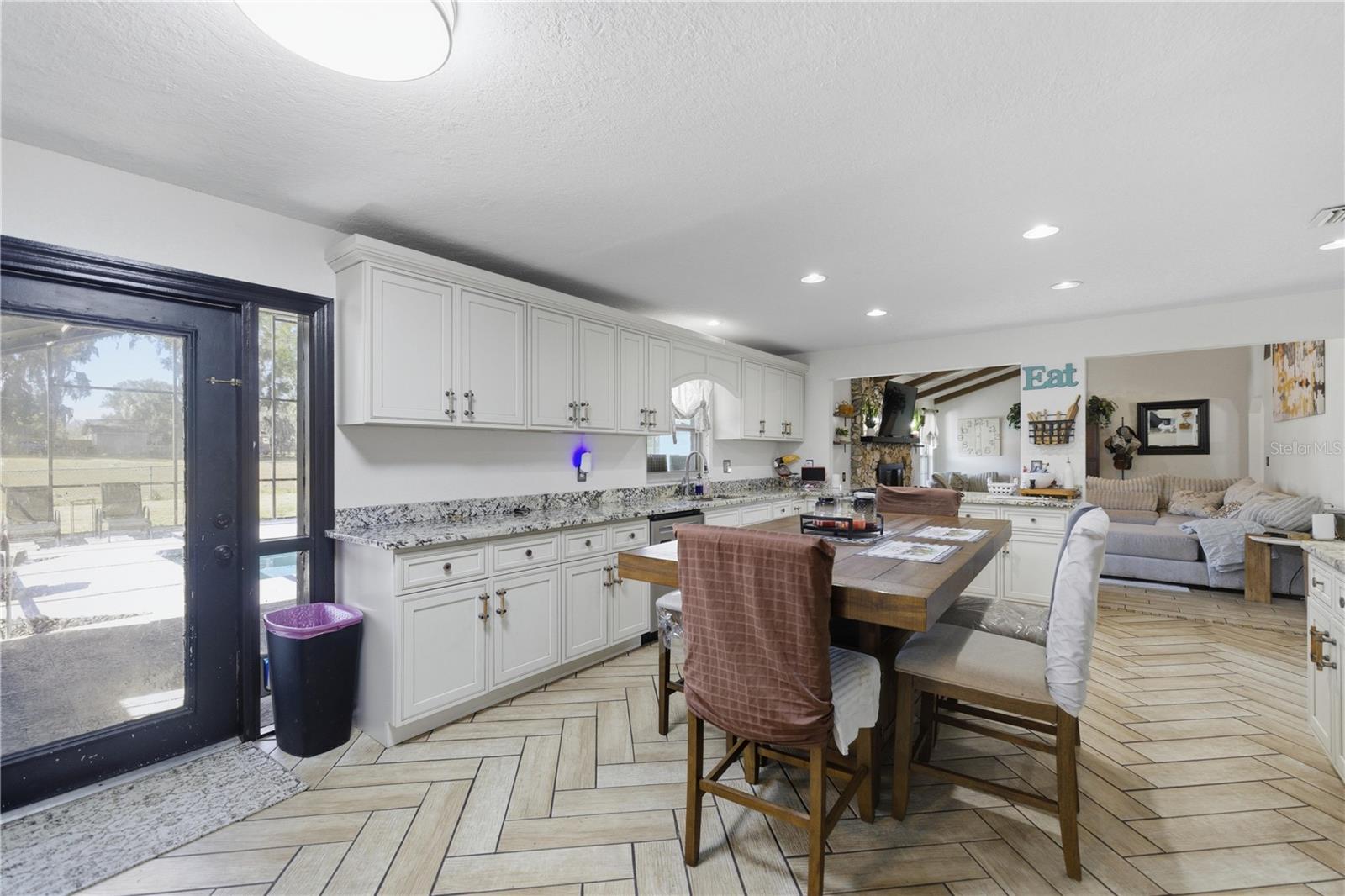 Image 8 of 39 For 1166 44th Avenue