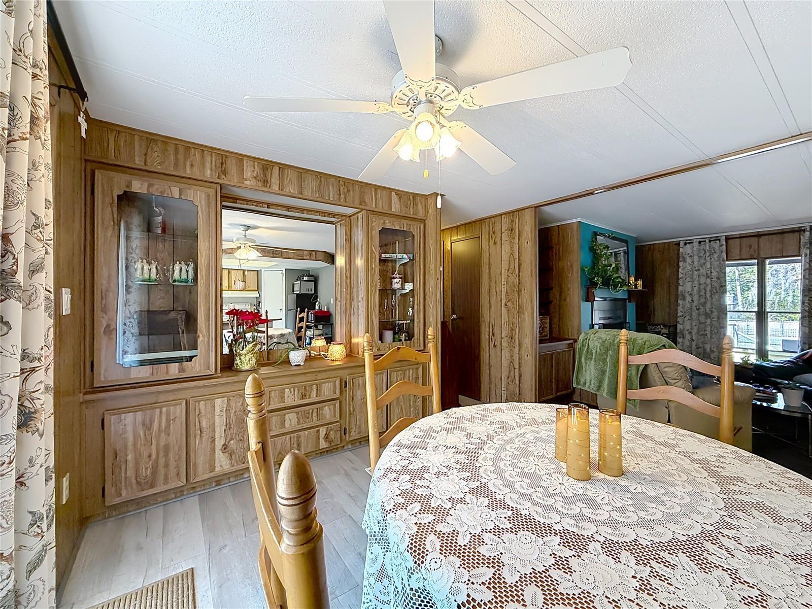 Image 18 of 57 For 2570 Mars Street