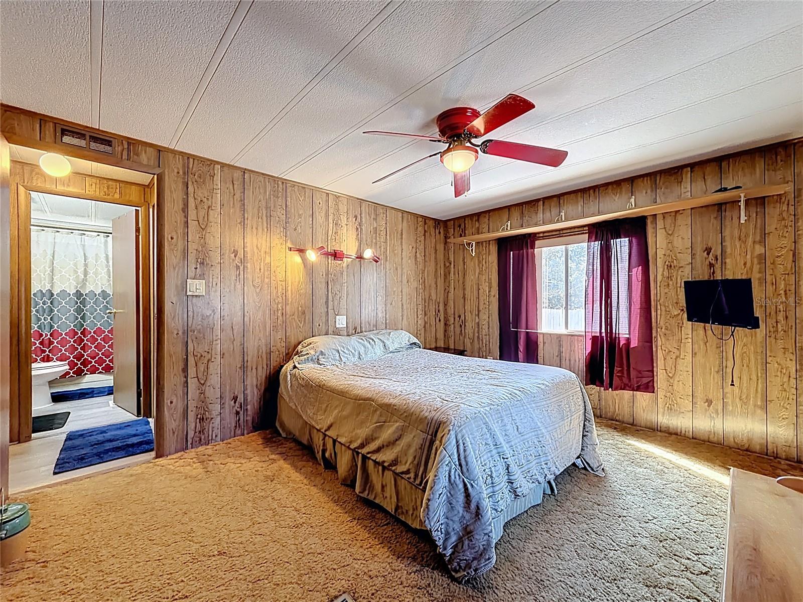 Image 30 of 57 For 2570 Mars Street