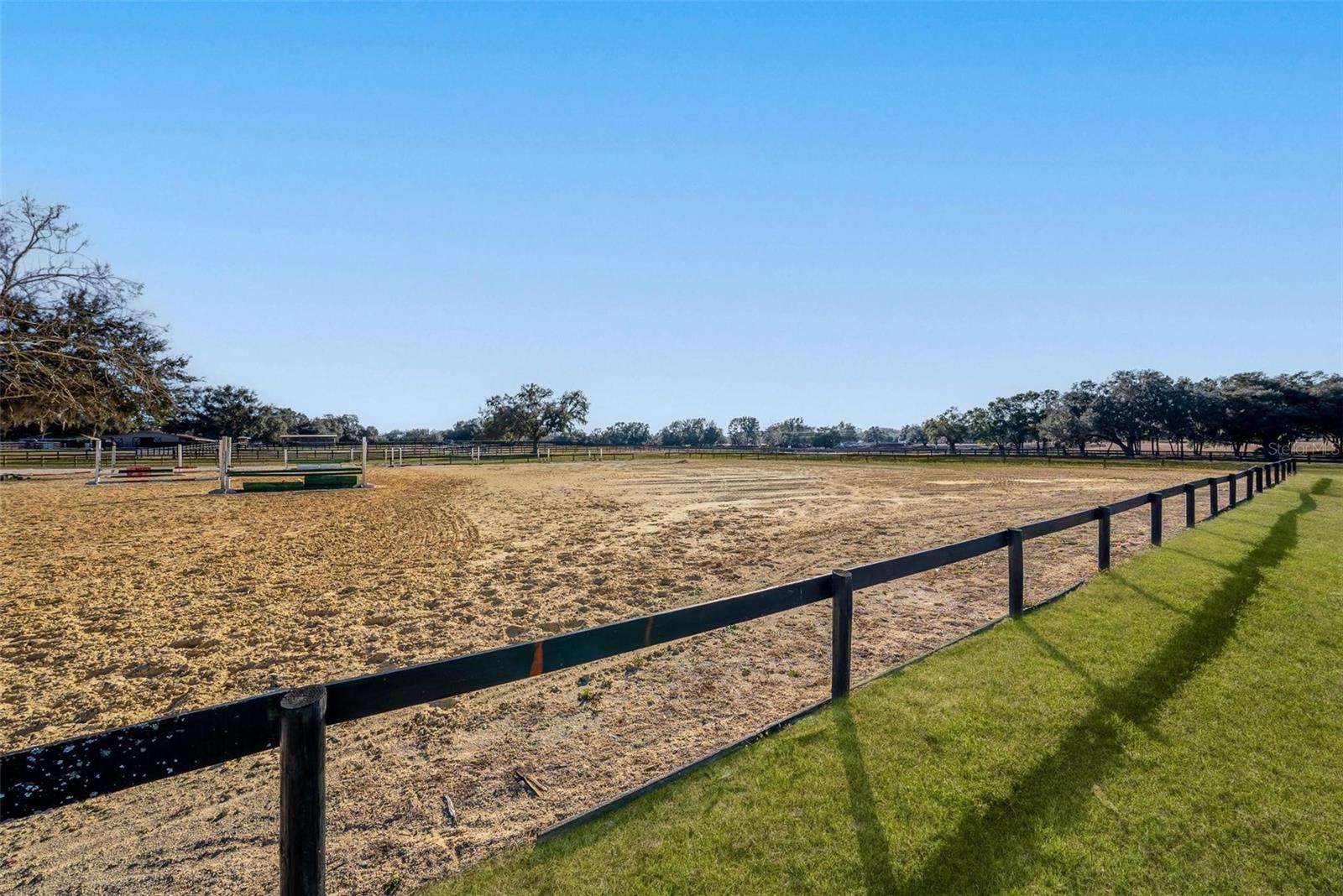 Image 5 of 11 For 8245 137th Avenue