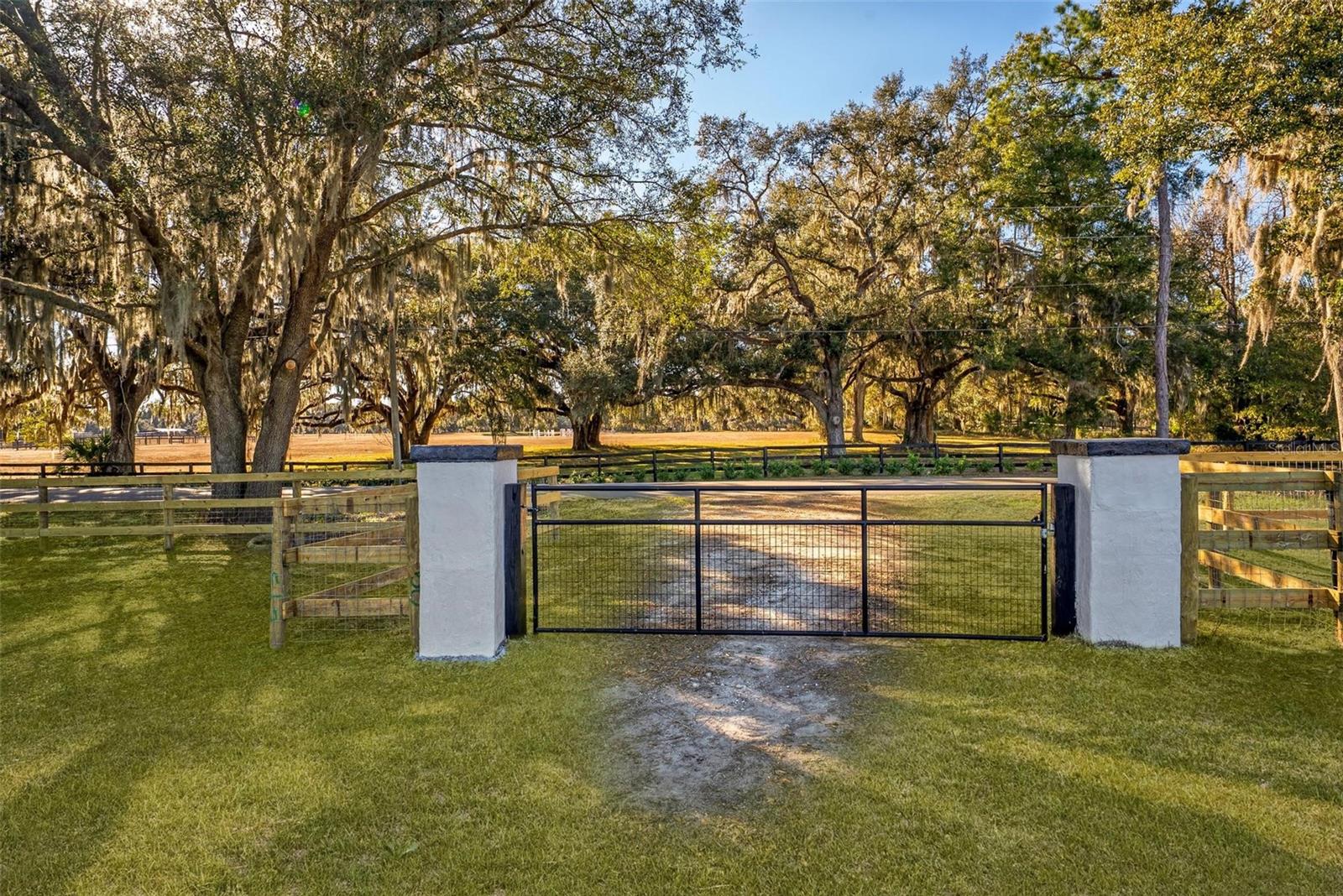 Image 7 of 11 For 8245 137th Avenue