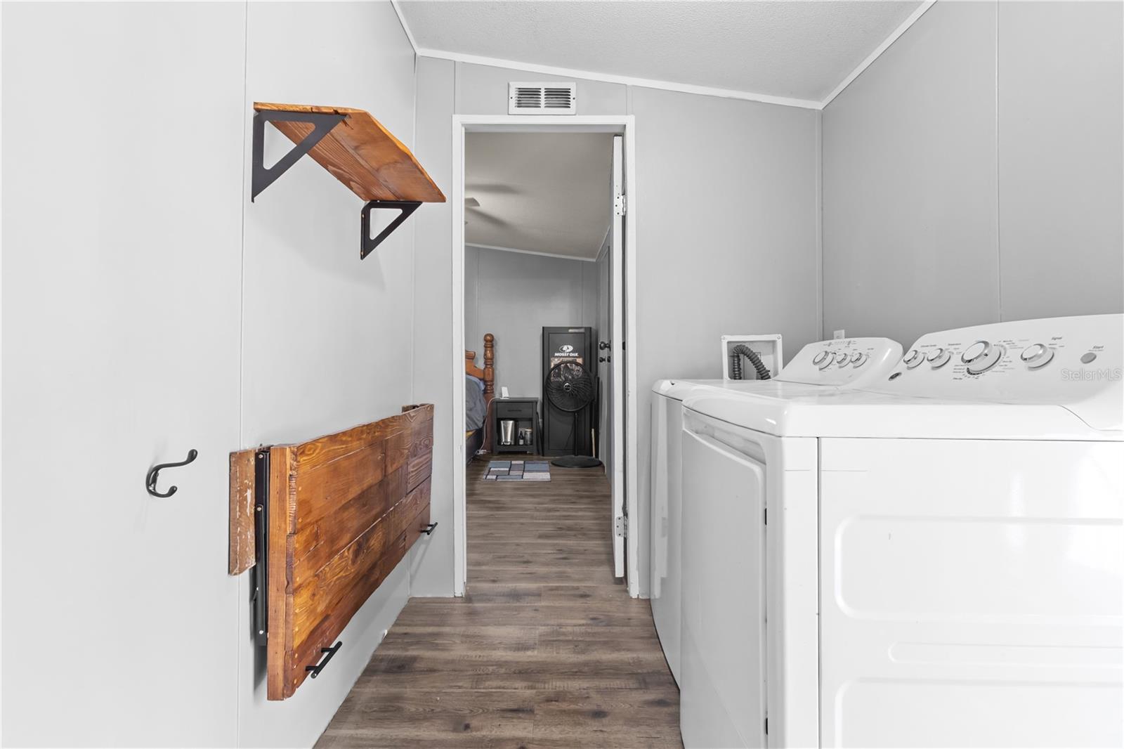 Image 10 of 26 For 1650 Lyman Hendry Road 2