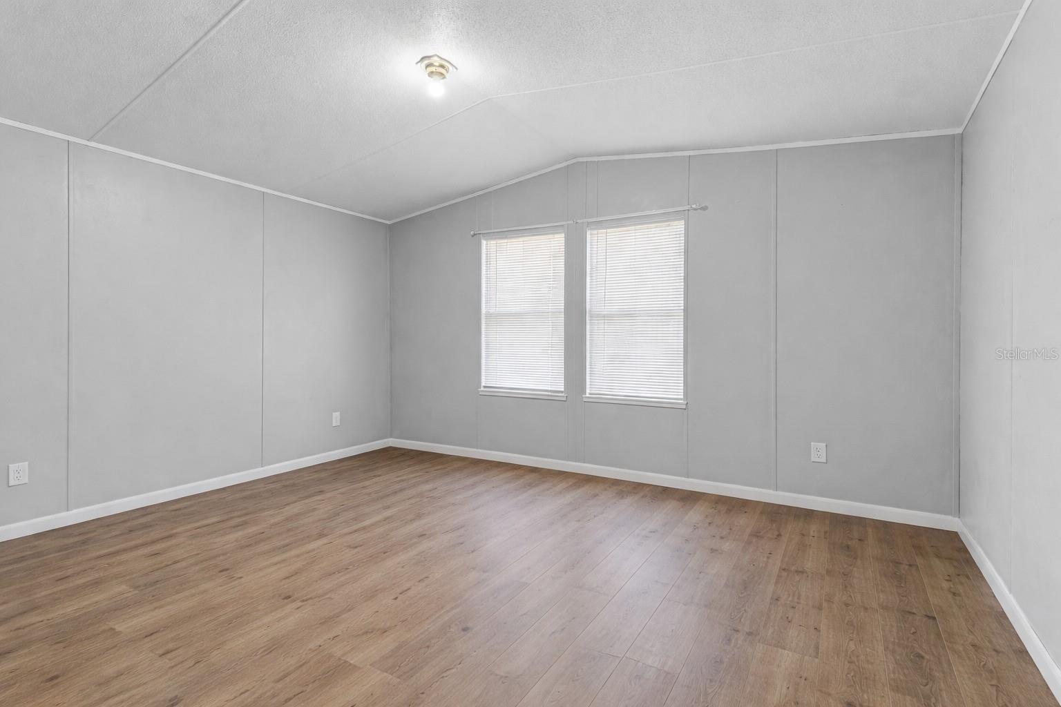 Image 15 of 26 For 1650 Lyman Hendry Road 2