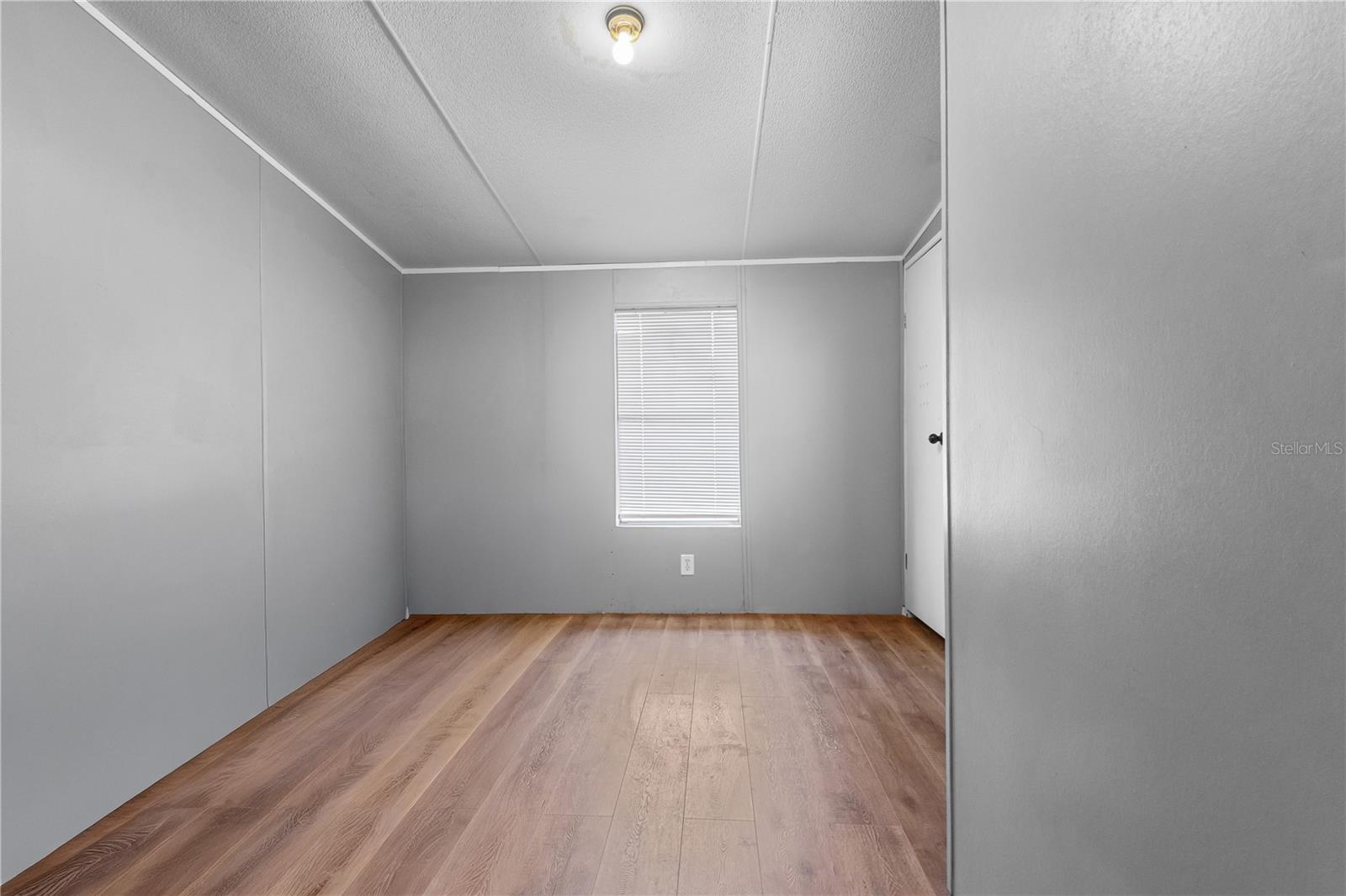 Image 5 of 26 For 1650 Lyman Hendry Road 2