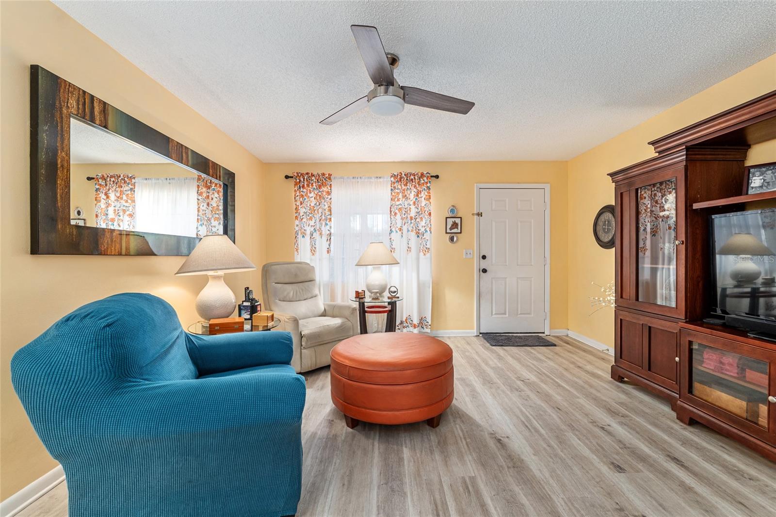 Image 15 of 62 For 8711 92nd Place D