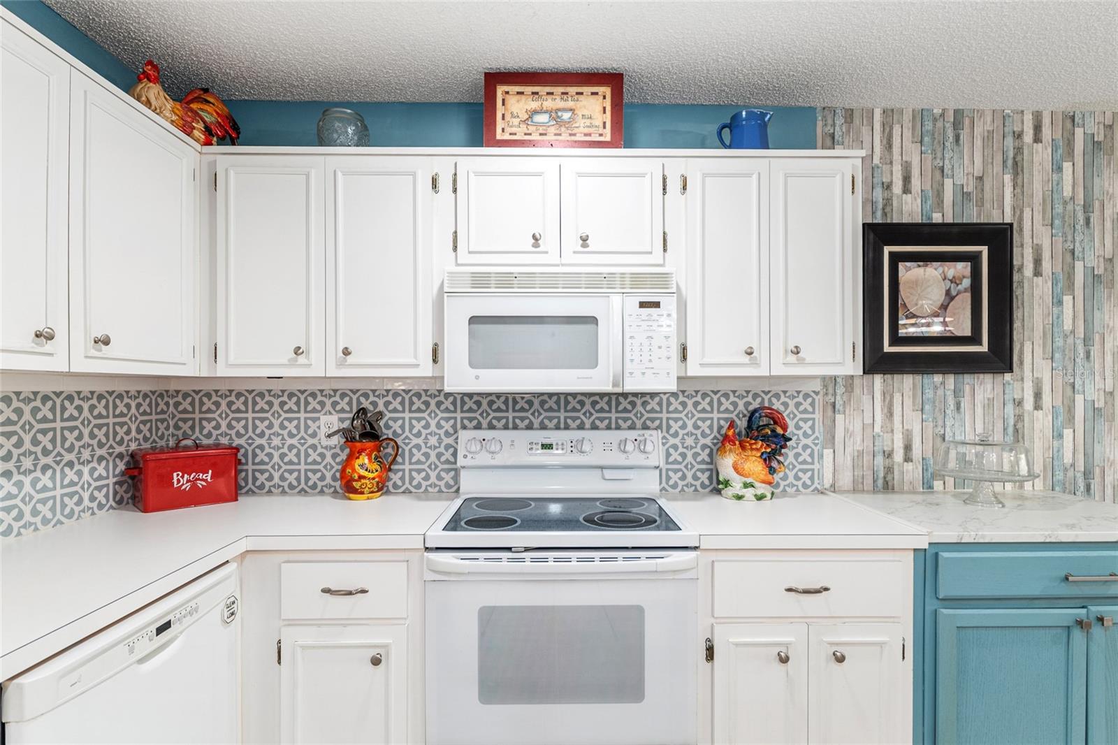 Image 27 of 62 For 8711 92nd Place D