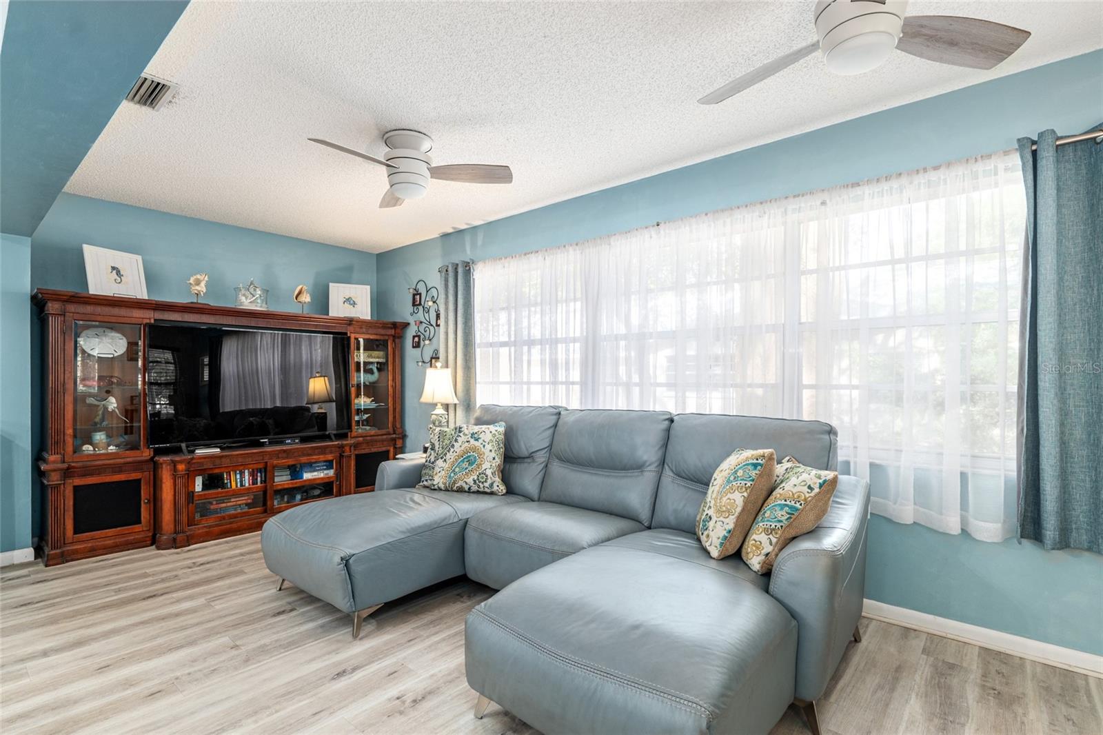 Image 35 of 62 For 8711 92nd Place D