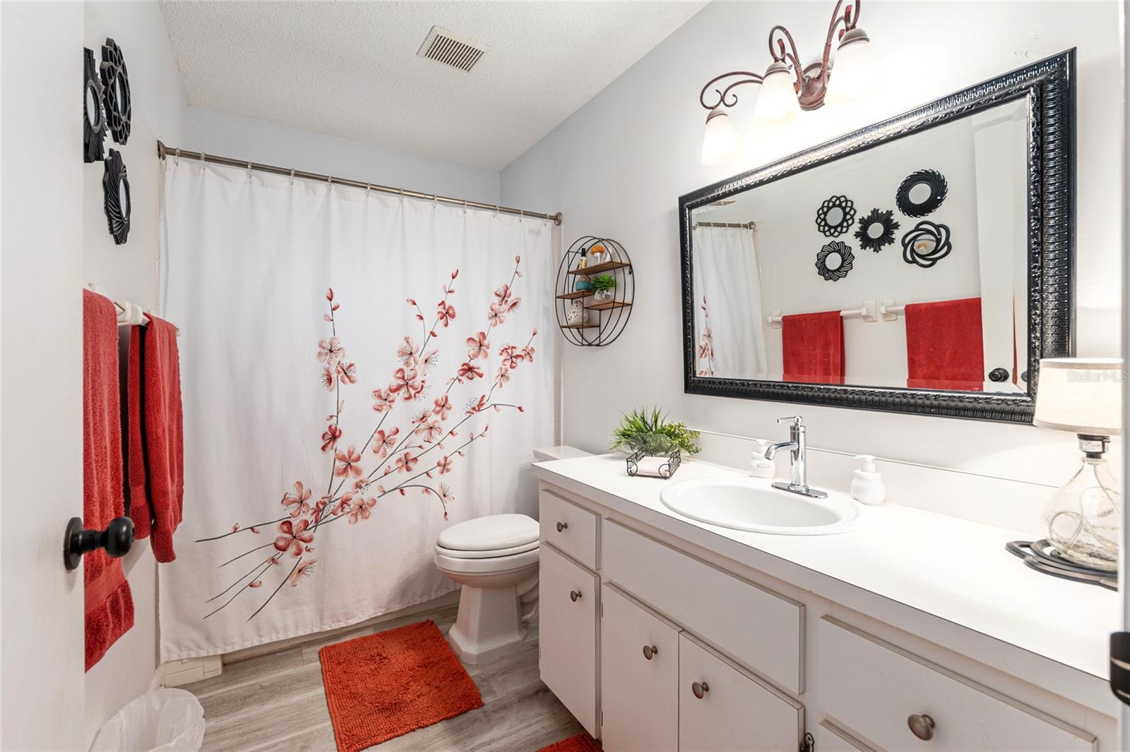 Image 46 of 62 For 8711 92nd Place D