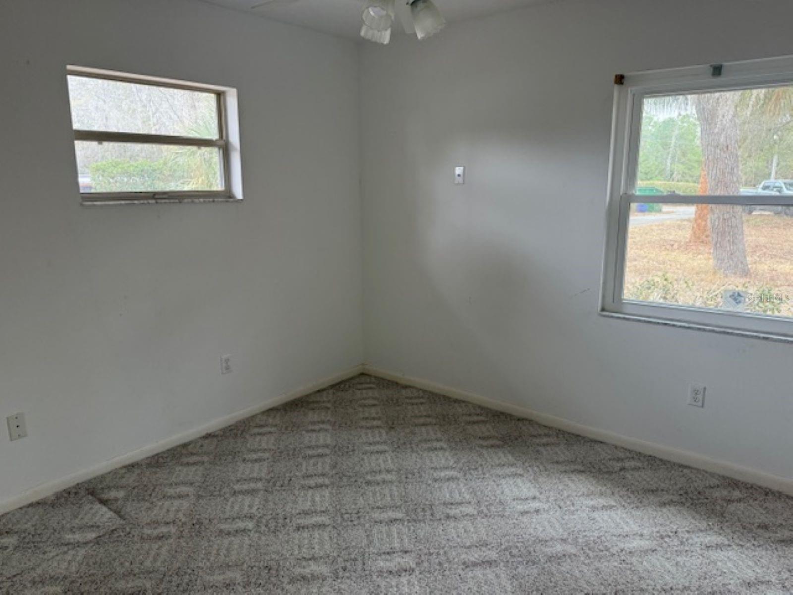 Image 13 of 15 For 2940 Brown Point