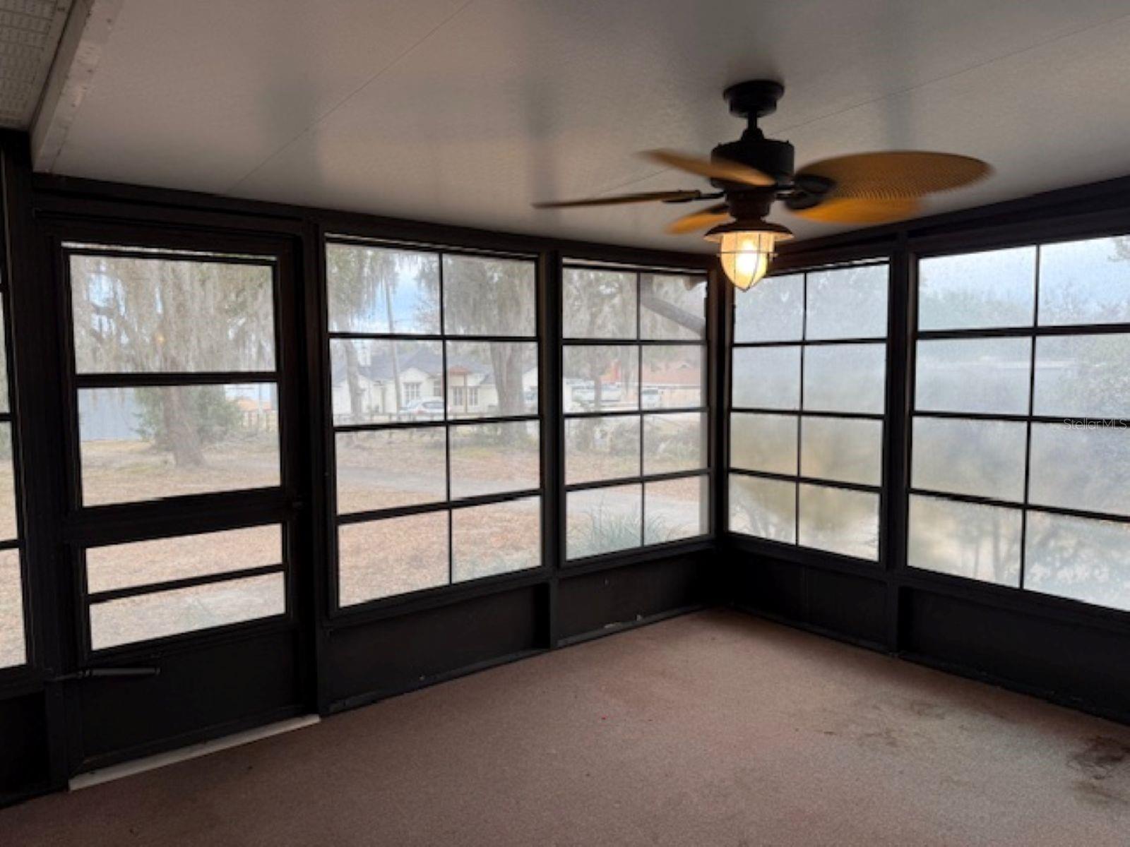 Image 15 of 15 For 2940 Brown Point