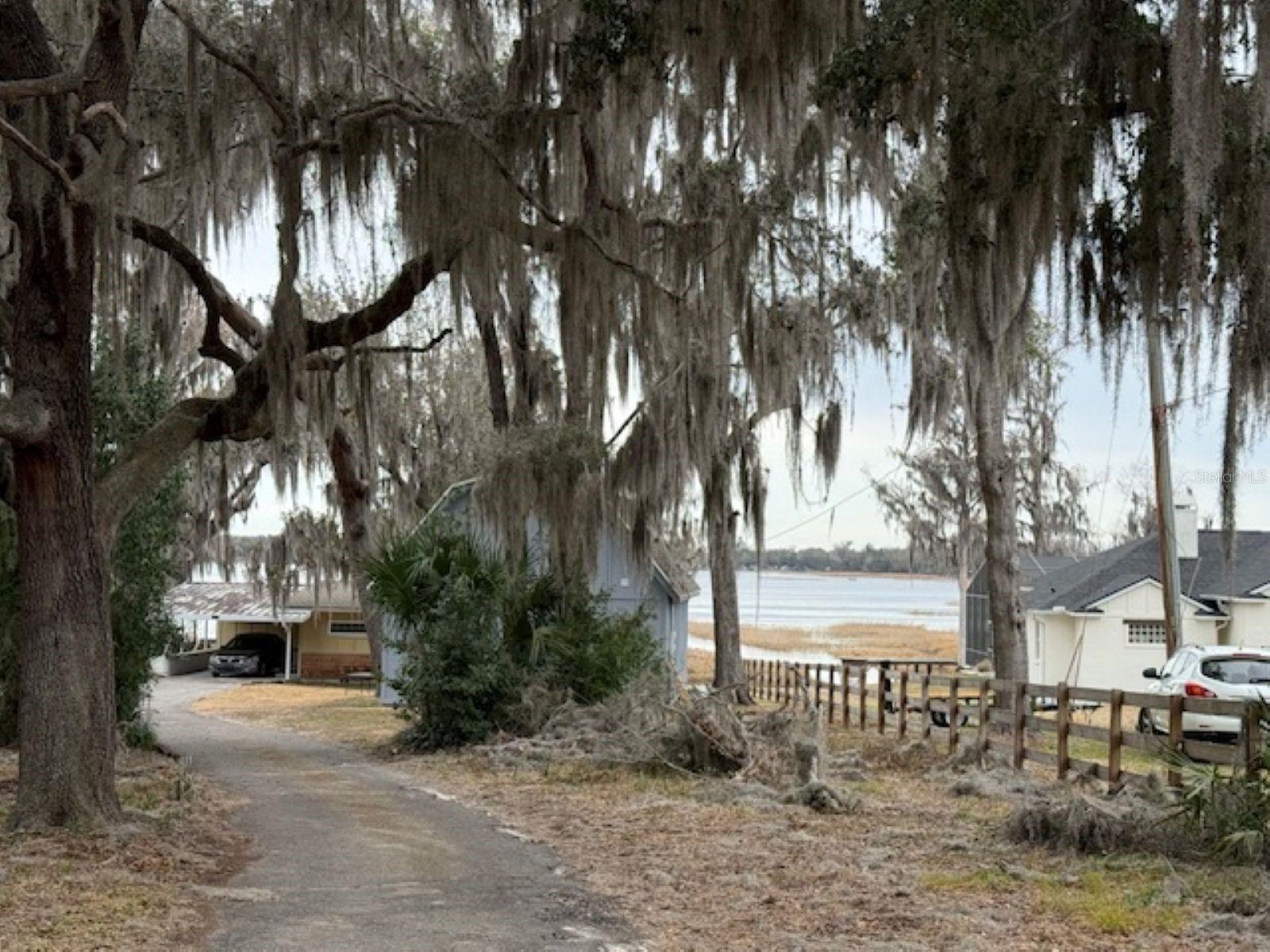 Image 4 of 15 For 2940 Brown Point