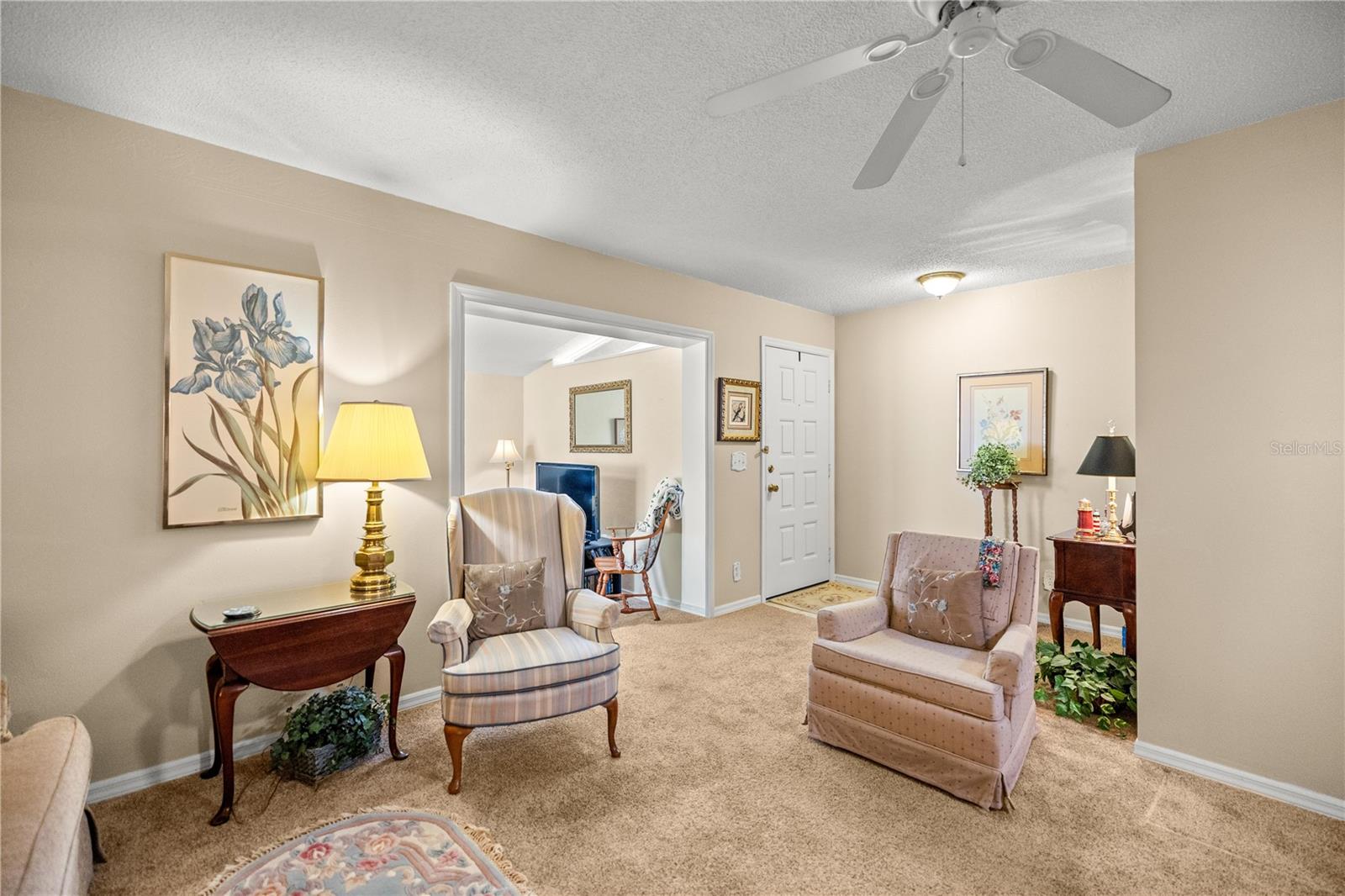 Image 21 of 33 For 3800 Silver Springs Boulevard 10