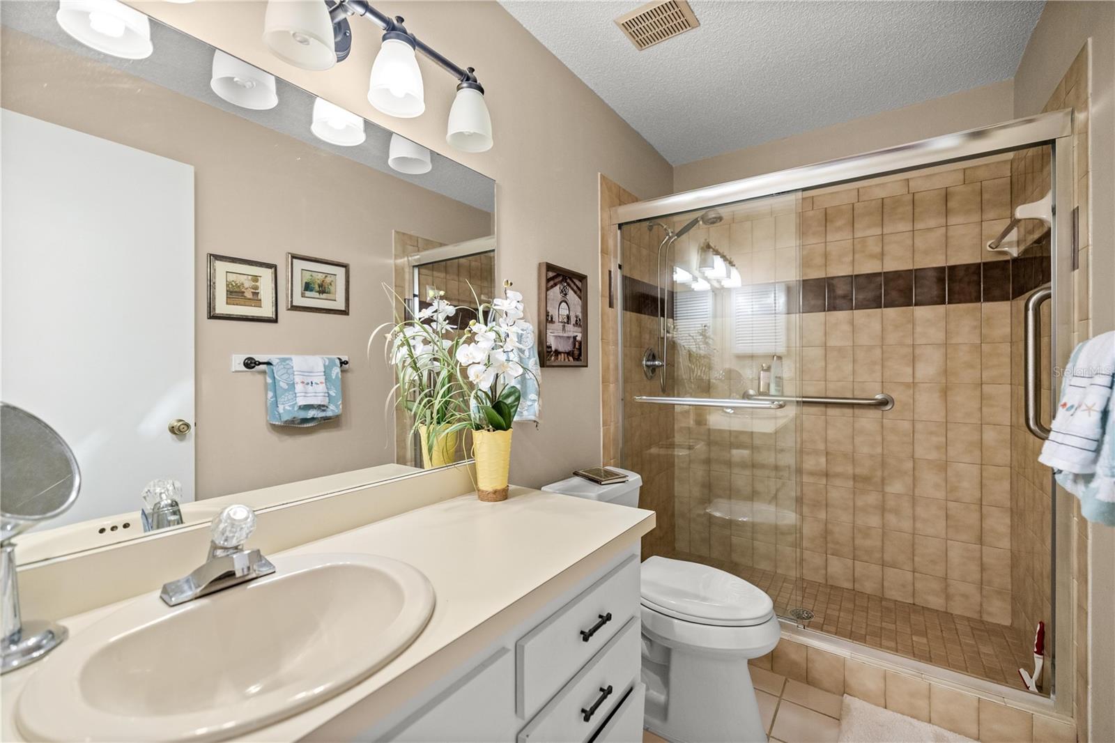 Image 22 of 33 For 3800 Silver Springs Boulevard 10